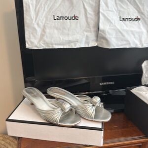 Larroude Valerie Sandal Silver size 7 NIB